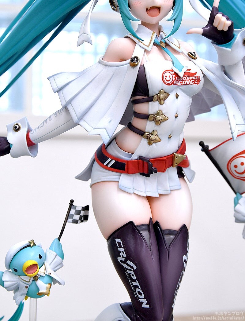 Hatsune Miku GT Project Racing Miku- 2023 Ver. 1/7 Complete Figure - Image 8