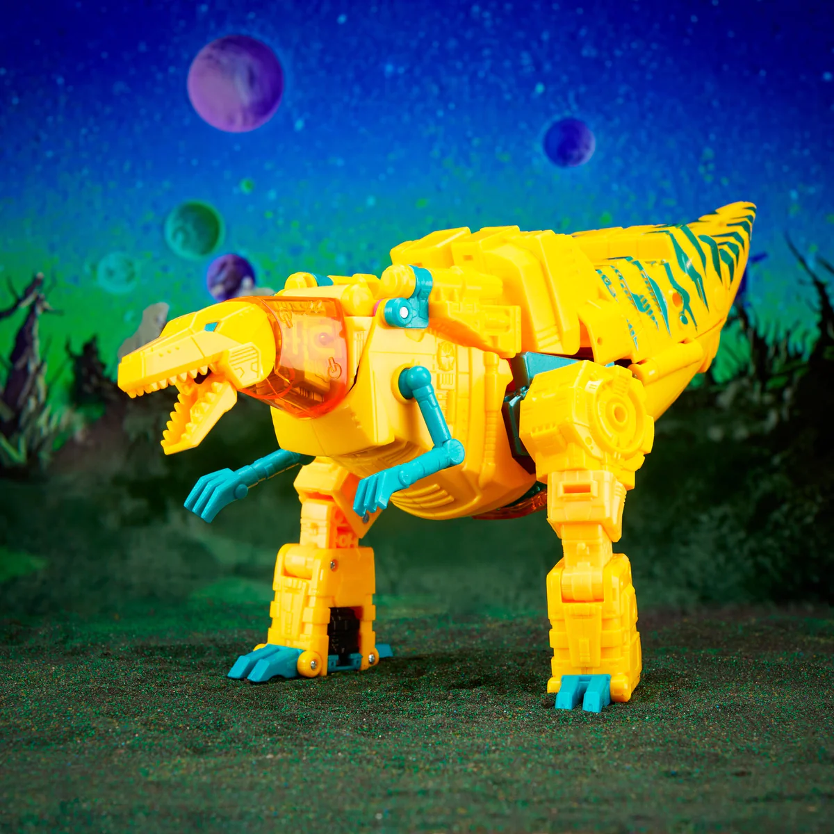 Transformers G-2 - Grimlock - Leader Class - To... - angle view 6
